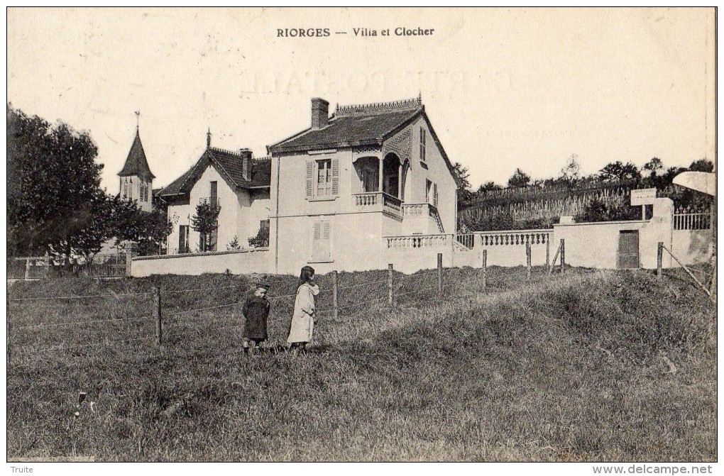 RIORGES VILLA ET CLOCHER - Riorges