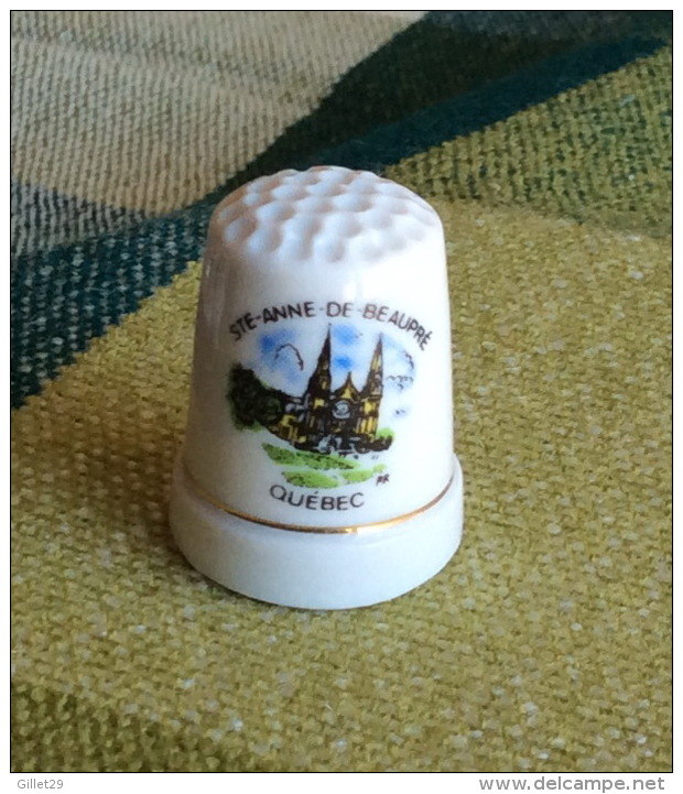 THIMBLES - DÉ À COUDRE EN PORCELAINE - STE-ANNE -DE-BEAUPRÉ, QUÉBEC - LA CATHÉDRALE - - Dés à Coudre