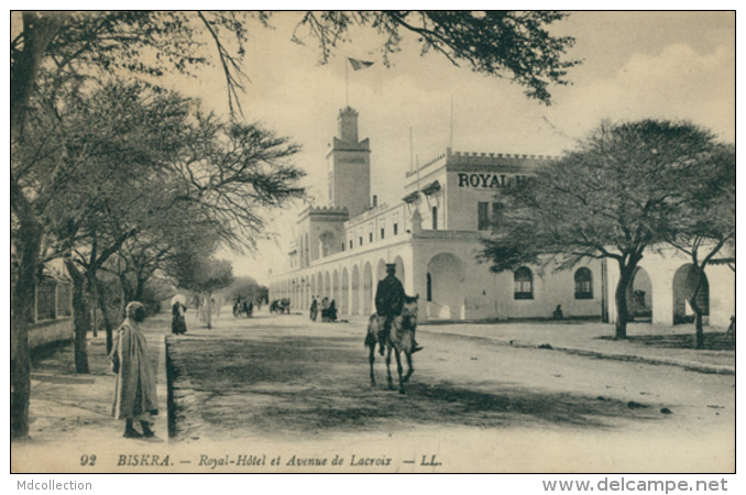 DZ BISKRA / Royal-Hôtel Et Avenue De Lacroix / - Biskra