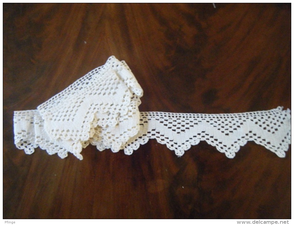 Ruban De Dentelle Au Crochet 1,95m - Encajes Y Tejidos