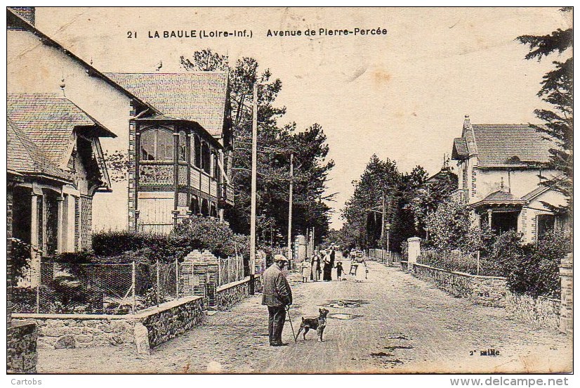 44 LA BAULE  L'Avenue De Pierre Percée (1) - La Baule-Escoublac