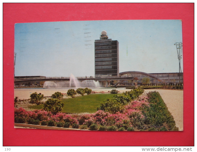 ARRIVAL BUILDING-NEW YORK INTERNATIONAL AIRPORT.Idlewild Queens - Aerodrome