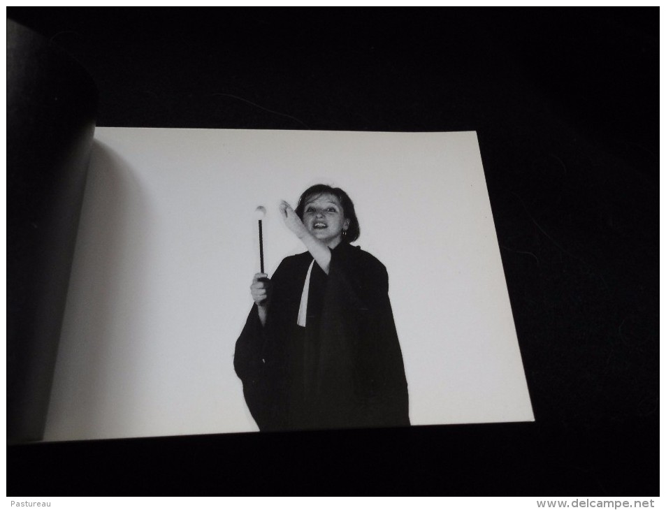 Peu Courant .Livret De 23 Photos De Laurence - Calmels , Commissaire - Priseur Pour Vente Photos à Drouot , Mai 1988. - Non Classificati