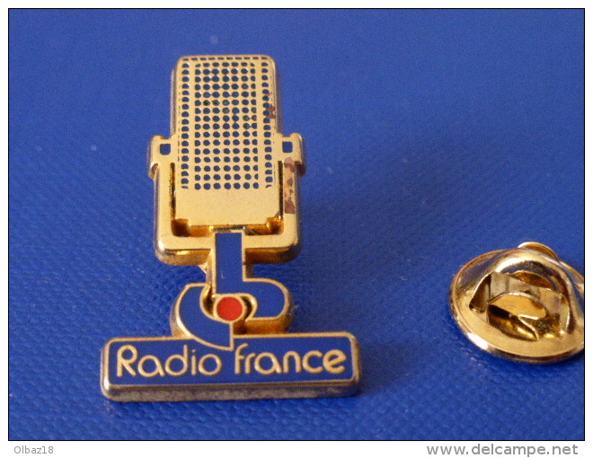 Pin's Média Radio - Radio France Micro - Zamac Metargent (RD1) - Médias