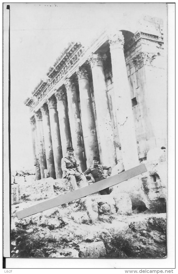 1927-1932 Syrie Levant Baalbek Officiers Français Devant Les Ruines D'un Temple 1 Carte Photo - War, Military