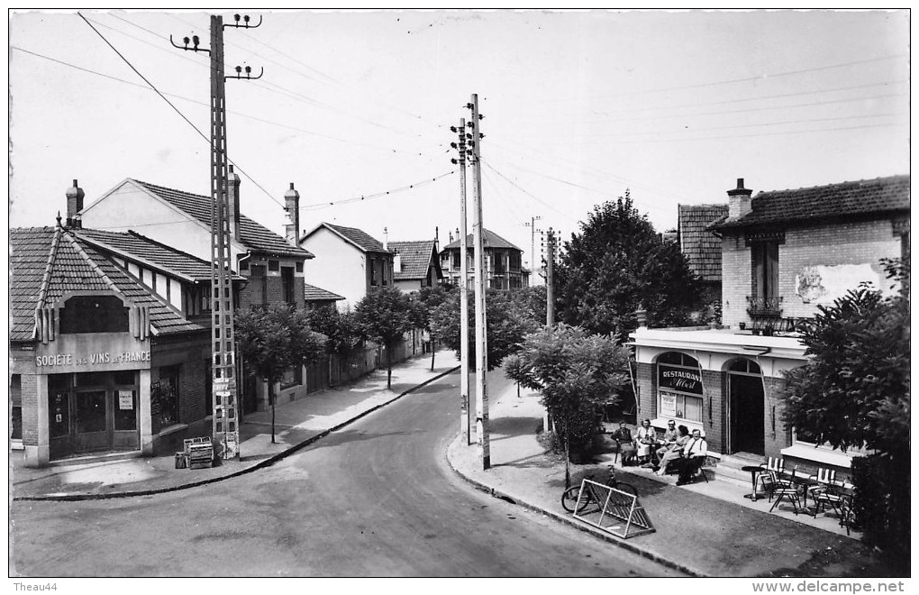 TREMBLAY-en-FRANCE - VERT-GALANT - Vue Panoramique, Avenue De La Gare - Restaurant "Albert" - Société Des Vins De France - Tremblay En France