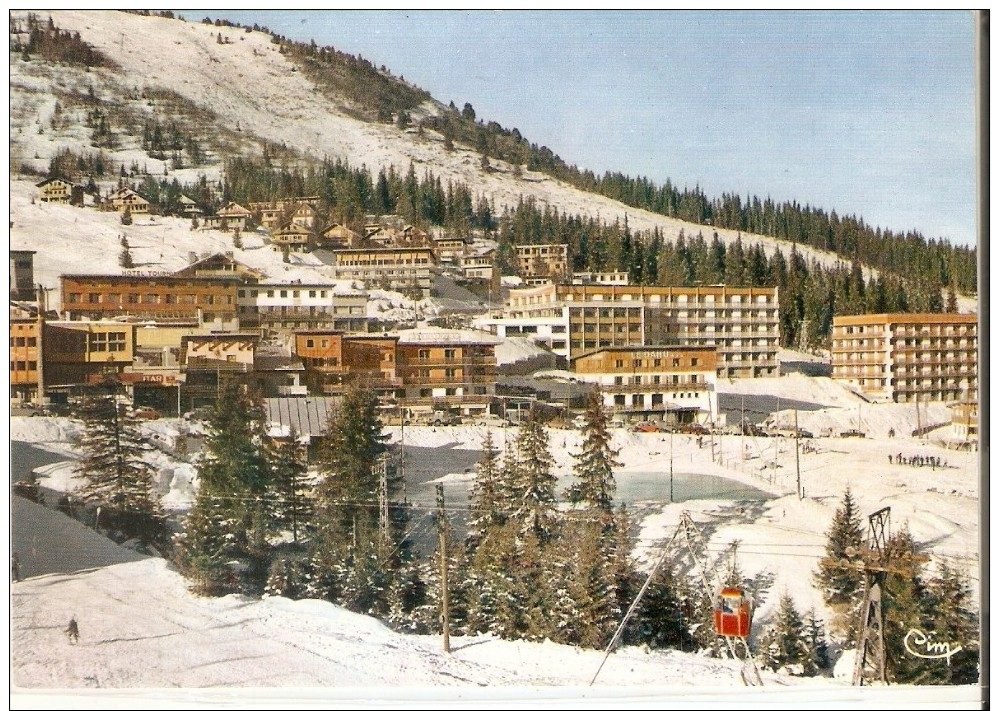 COURCHEVEL PATINOIRE  ROND POINT DES PISTES - Courchevel