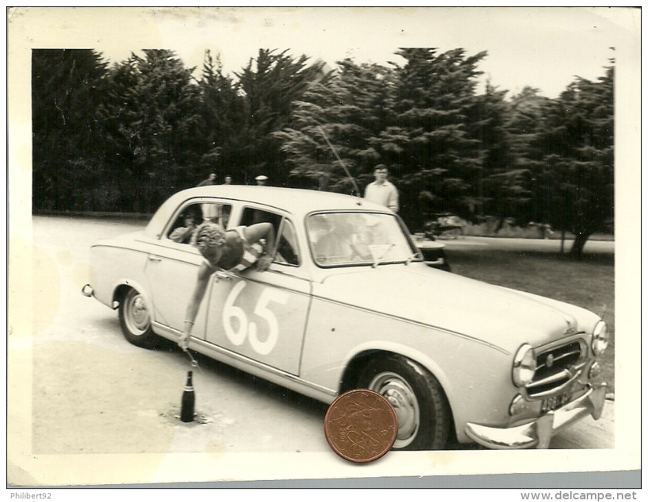 Photographie Originale. Automobile Peugeot 403. Photographe Jacques Cadé, Saint Brévin Les Pins. - Automobili