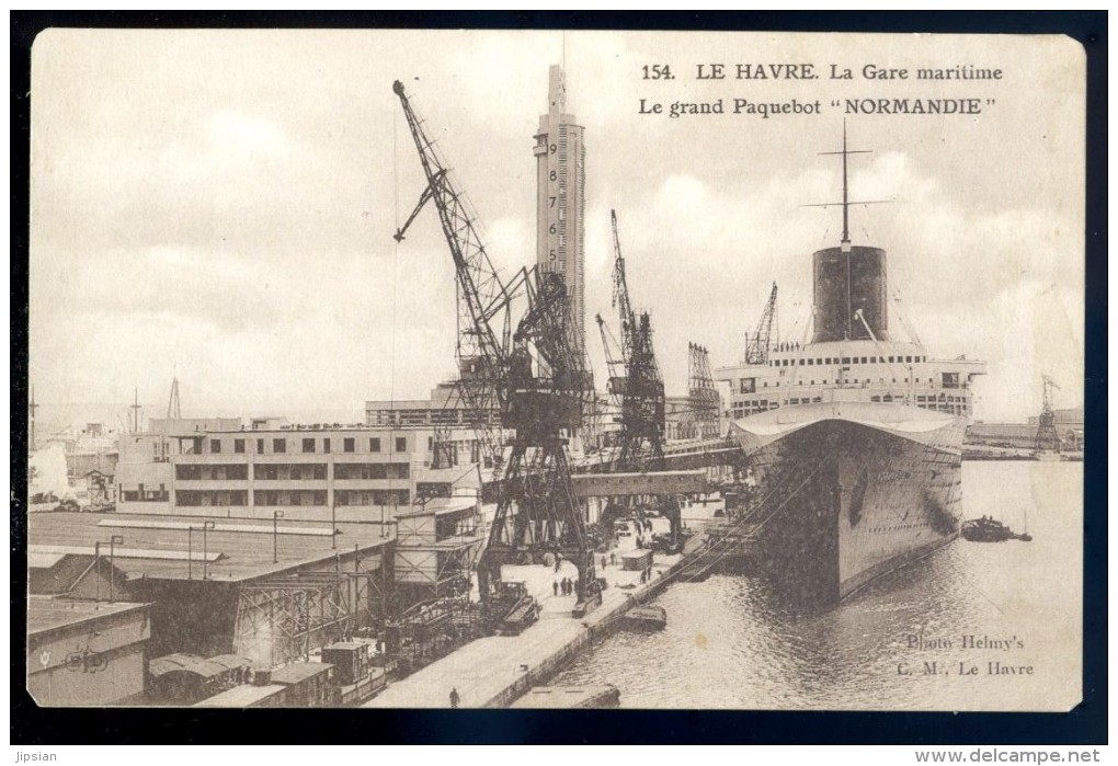 Cpa Du 76 Le Havre  La Gare Maritime -- Le Grand Paquebot Normandie      LIOB55 - Port