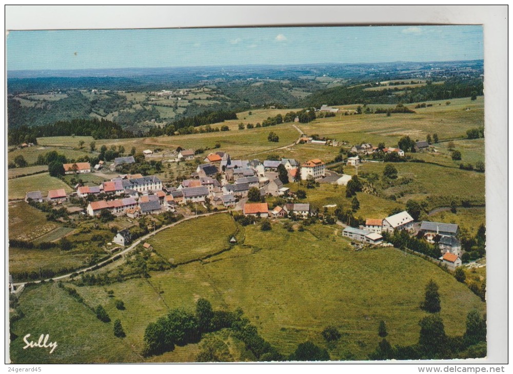 CPSM LARODDE (Puy De Dome) - Vue Générale Aérienne - Autres & Non Classés