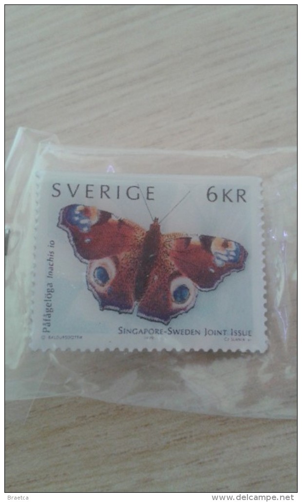 Pin's Timbre Papillion Suède - Sverige - Animaux