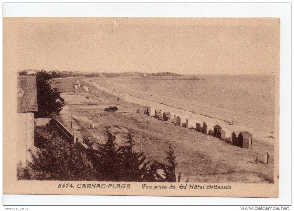 .CPA.56.CARNAC.Carnac Plage.Vue Prise Du Grand Hôtel Britannia.animée Personnages Cabines De Bain Voiture. - Carnac