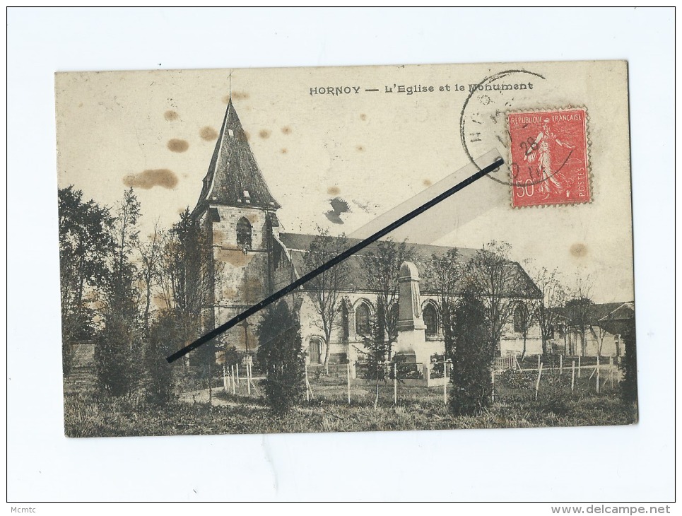 CPA  Très  Tachée -  Hornoy  -  L´Eglise Et Le Monument - Hornoy Le Bourg