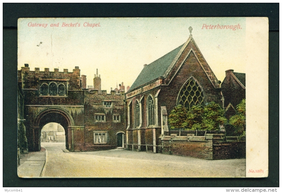 ENGLAND  -  Peterborough  Gateway And Becket's Chapel  Used Vintage Postcard As Scans - Other & Unclassified