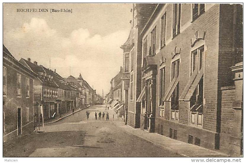 - Bas Rhin - Ref- 464 - Hochfelden - Une Rue - Carte Bon Etat - - Hochfelden