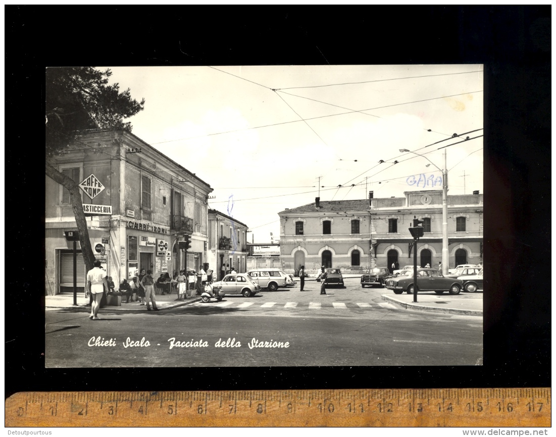 CHIETI Abruzzo : Stazione / Auto Fiat 500  850  Scooter Vespa Caffe Roma Pepsi Cola Sign - Chieti