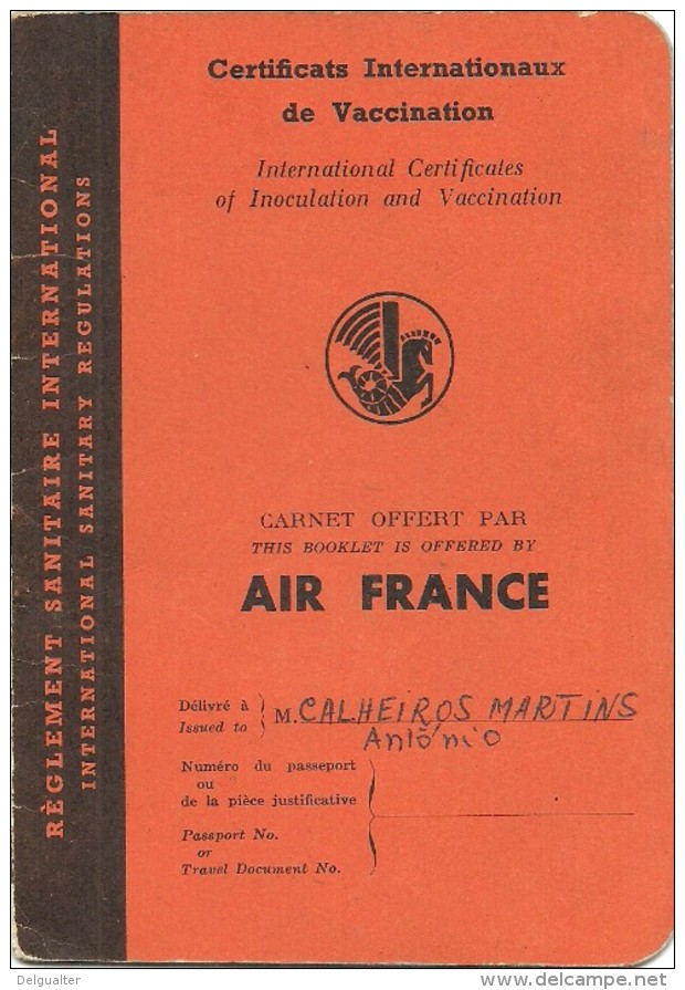 Certificats Internationaux De Vaccination - Carnet Offert Par  Air France - 1961 - 1965 - 1968 - Carimbos Do Congo... - Historische Documenten