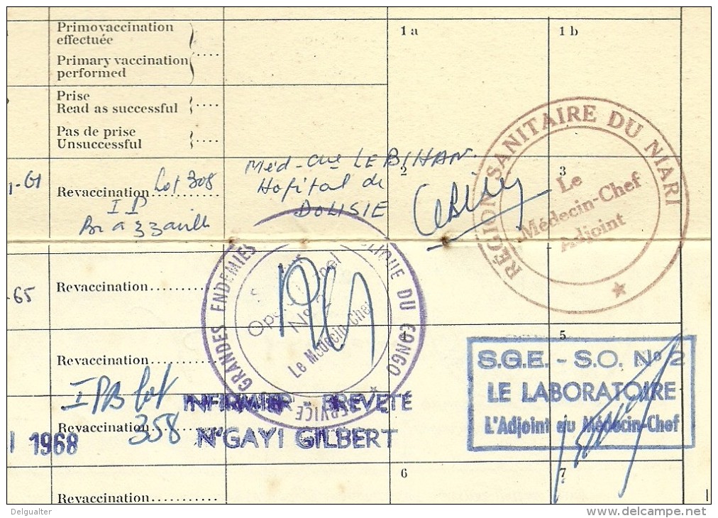 Certificats Internationaux De Vaccination - Carnet Offert Par  Air France - 1961 - 1965 - 1968 - Carimbos Do Congo... - Historische Documenten