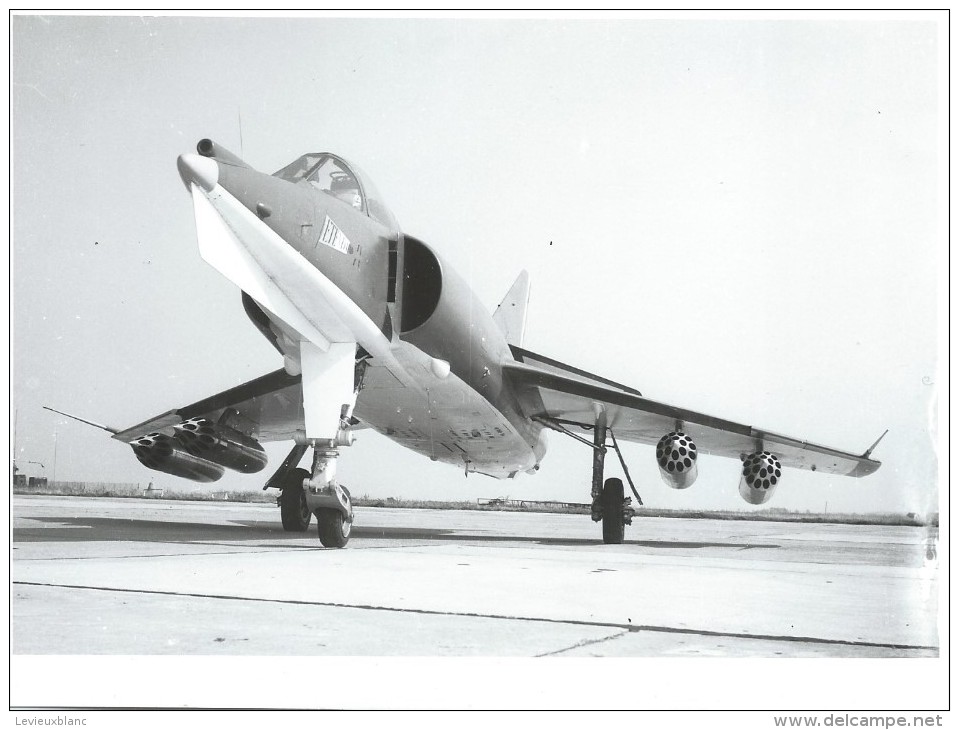 Photographie D´époque/Avions Marcel DASSAULT/Avion De Combat à Identifier ( Etendard?)/Vers 1960-1970   AV15 - Aviazione