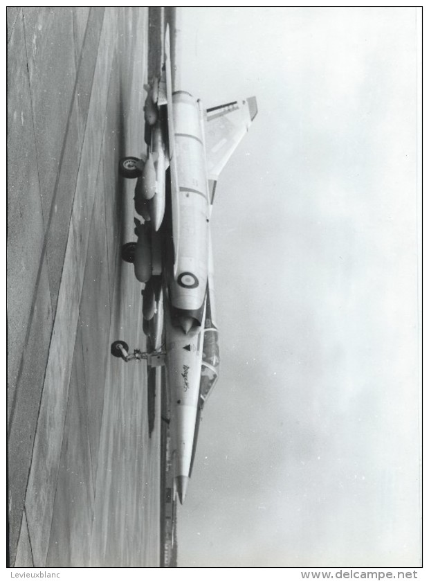 Photographie D´époque/Avions Marcel DASSAULT/Avion De Combat /Mirage M5/ CEV Cazaux/Vers  1967   AV16 - Aviation