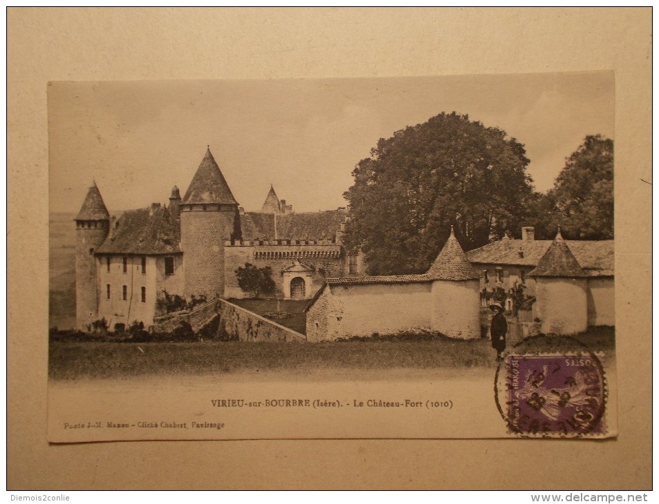 Carte Postale - VIRIEU SUR BOURBRE (38) - Le Château Fort (191/30A) - Virieu