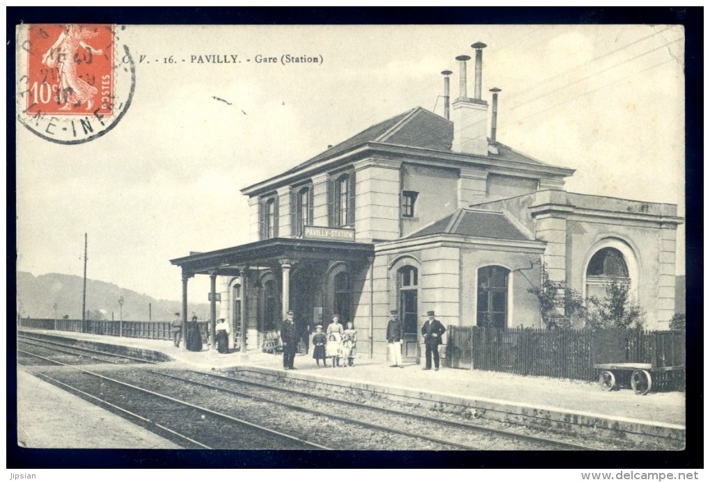 Cpa Du 76 Pavilly  -- Gare -- Station     LIOB63 - Pavilly