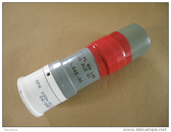 Grenade Lacrymogène Modèle G1 Inerte Avec Son Dispositif De Retard Pour Le Tir à 100 Mètres. - Equipement