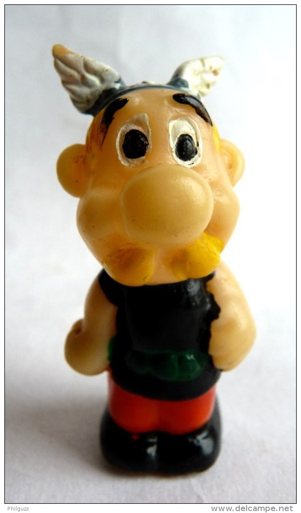 FIGURINE ASTERIX EMBOUT DE CRAYON 1967 Variante Modèle Fin, Aile Du Casque Détaillées - Astérix & Obélix