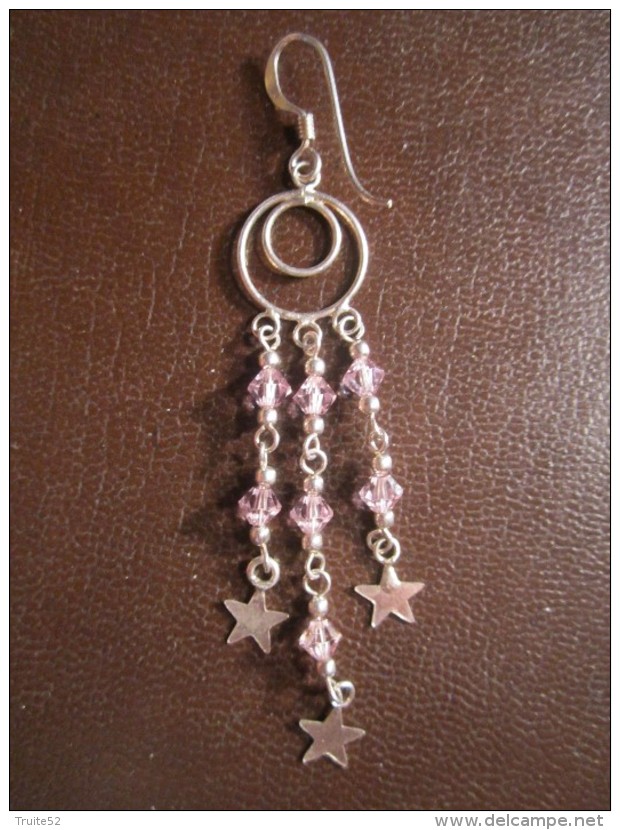 UNE SEULE BOUCLE D´OREILLE Pendante Perles Et Etoiles - Earrings