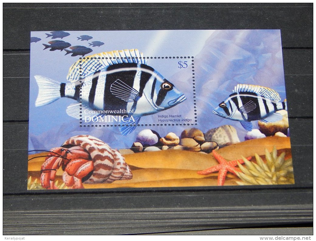 Dominica - 2004 Coral Fish Block MNH__(TH-6192) - Dominica (1978-...)