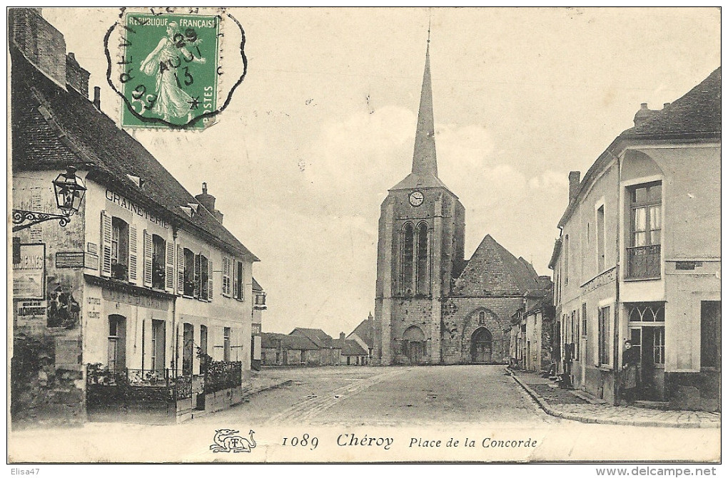 89  CHEROY    PLACE  DE  LA  CONCORDE - Cheroy