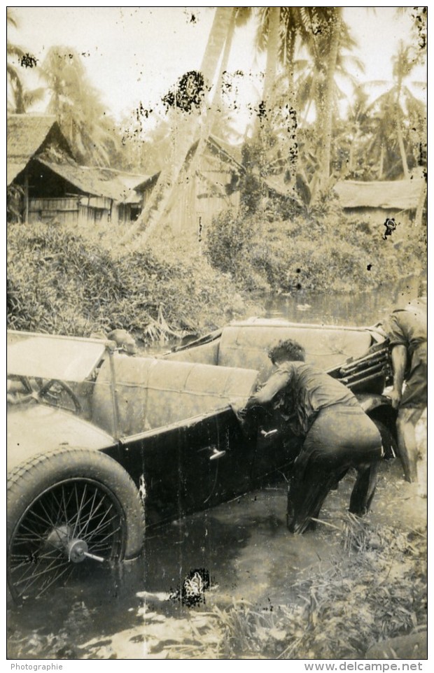 Indonésie Ile De Sumatra Voiture Accident Riviere Ancienne Photo Snapshot Amateur 1935 - Cars