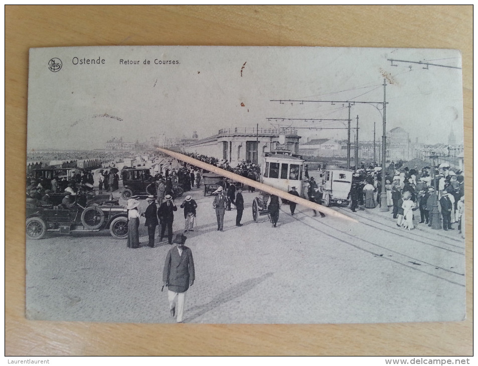 OSTENDE - Retour De  Courses ( Tram - Voiture - Animation ) - Oostende