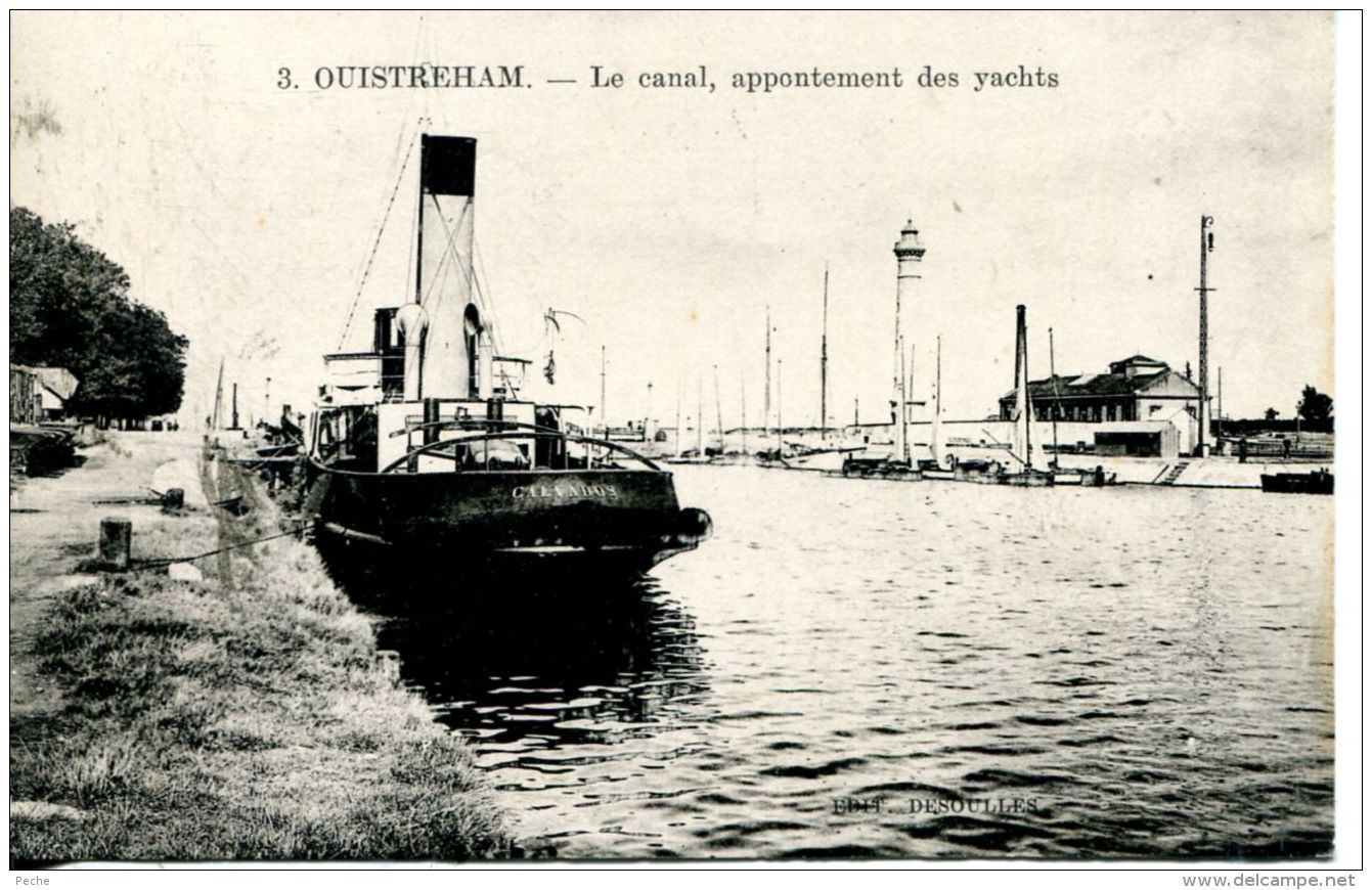 N°2 E -cpa Ouistreham -un Remorqueur-appontement Des Yachts- - Tugboats