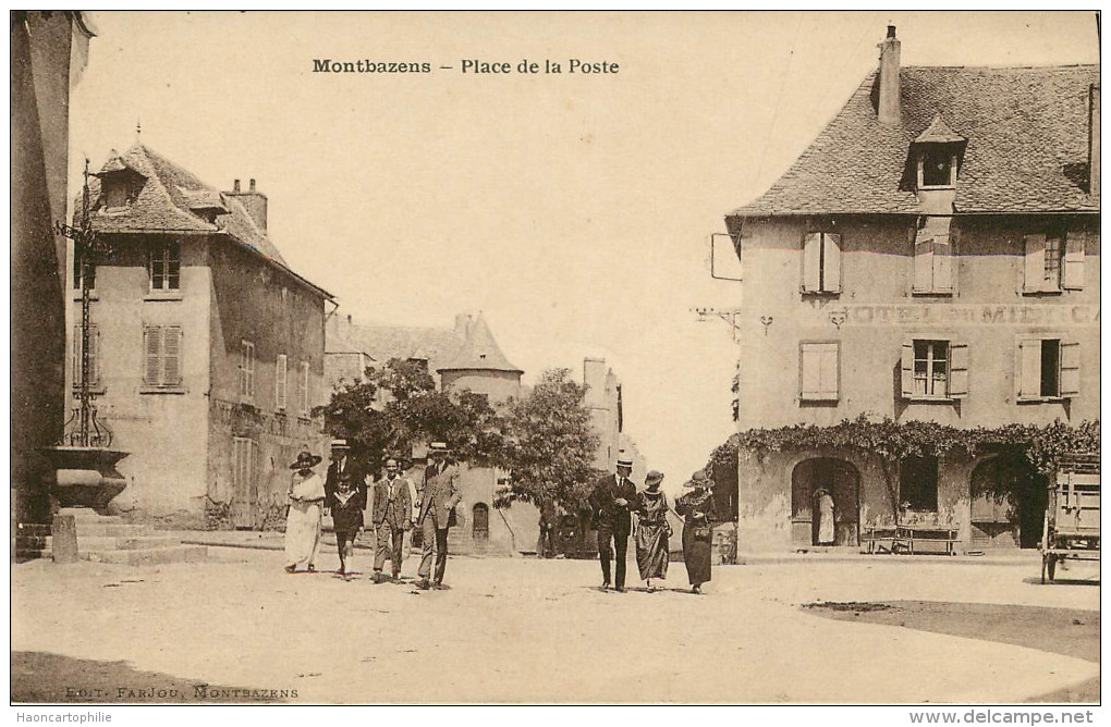 Montbazens : Place De La Poste - Montbazens