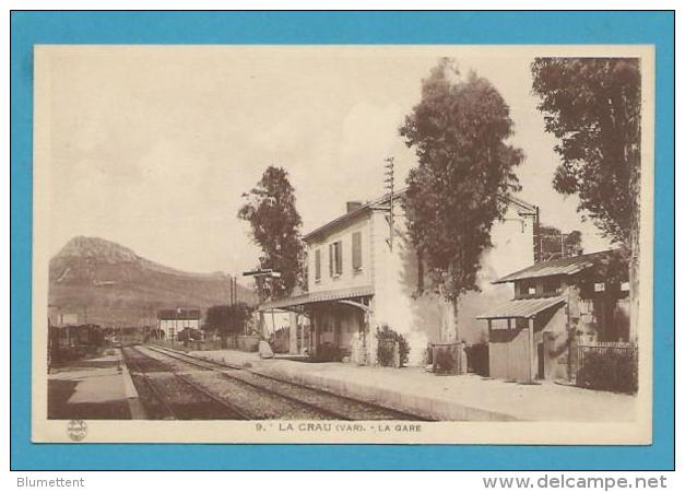 CPSM 9 - Chemin De Fer La Gare LA CRAU 83 - La Crau