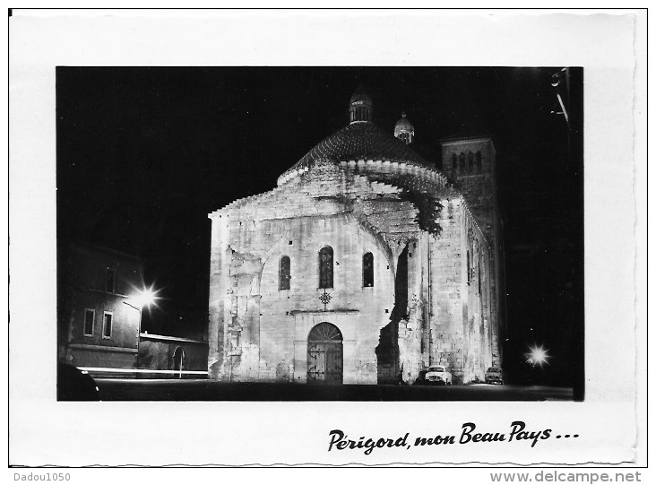 Format CPSM 24 Périgueux ,l´église De La Cité - Autres & Non Classés