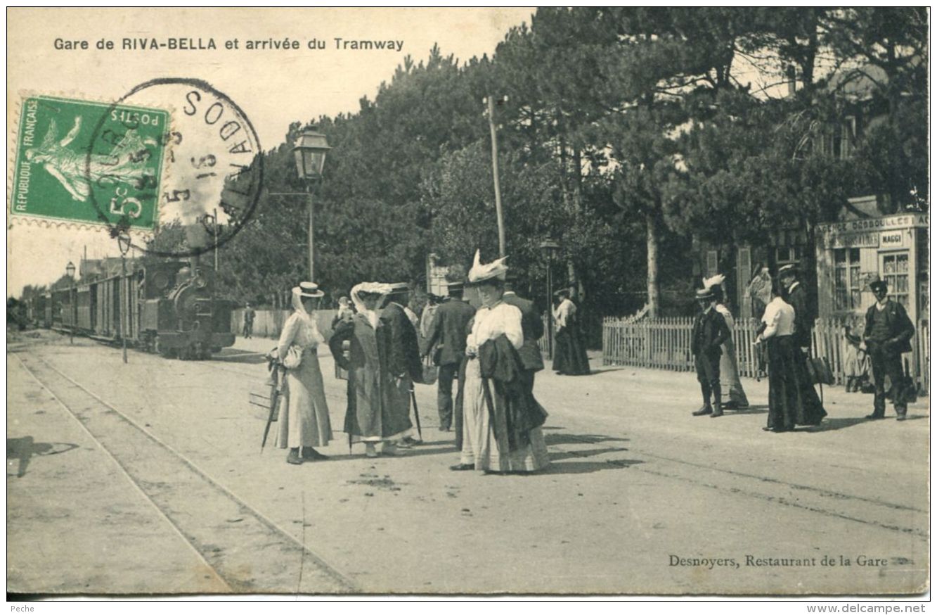 N°191 E - Cpa Riva Bella -gare Et Arrivée Du Tramway- - Gares - Avec Trains