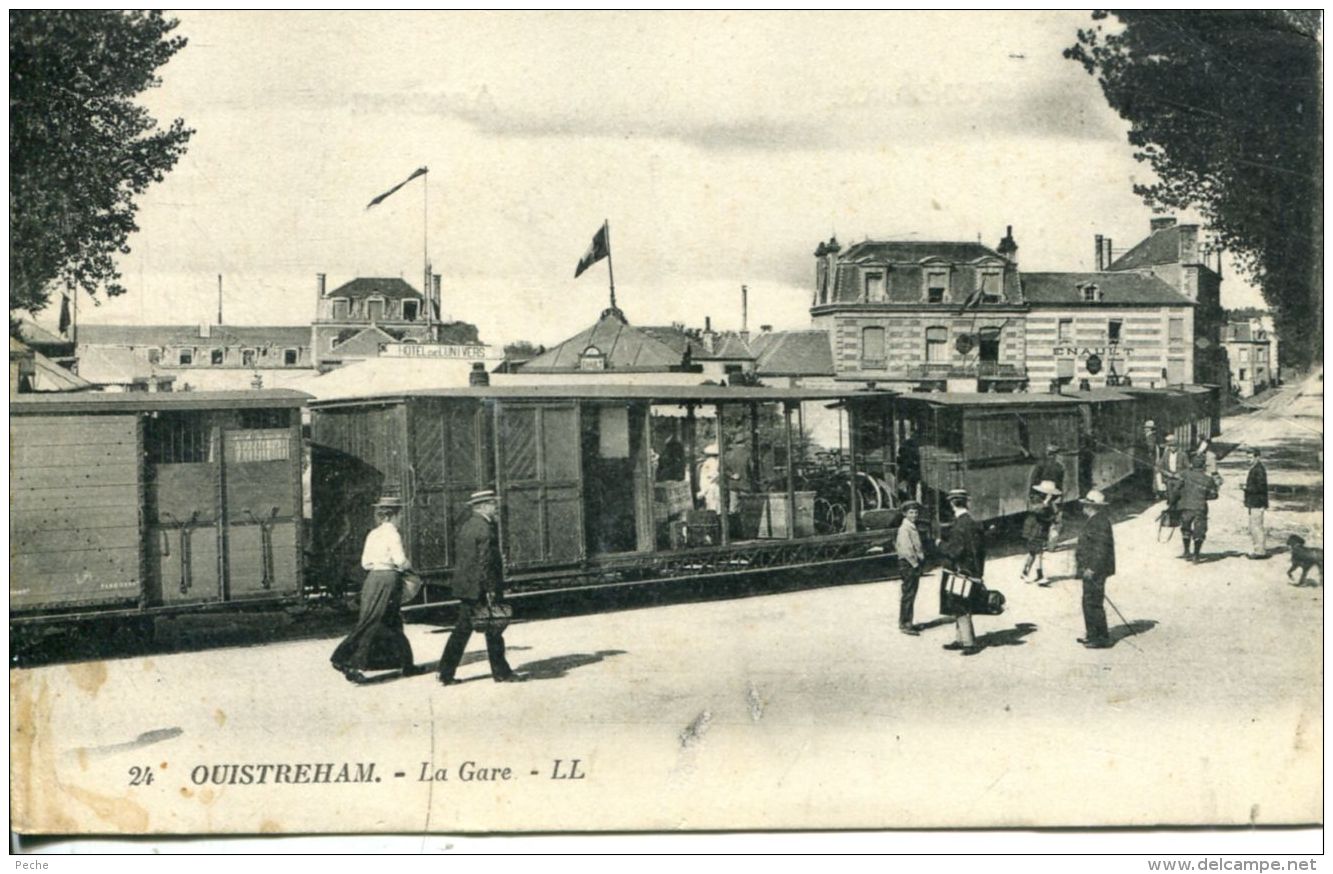 N°184 E - Cpa Ouistreham -la Gare- - Gares - Avec Trains