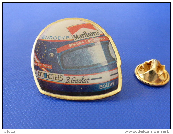 Pin´s Formule 1 F1 - Casque - Voiture Course Automobile 27 - Marlboro Bouvy B. Gachot Eurodye Philips (JB11) - Autorennen - F1