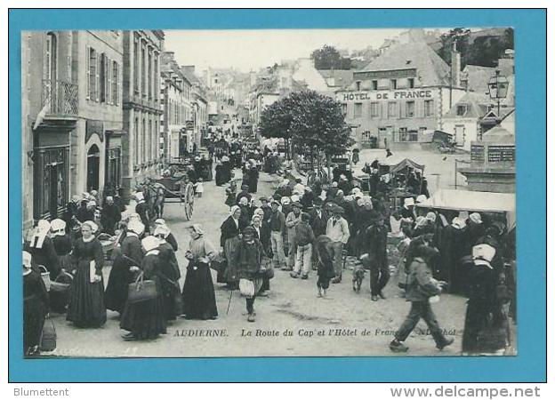 CPA - Le Marché Route Du Cap AUDIERNE 29 - Audierne