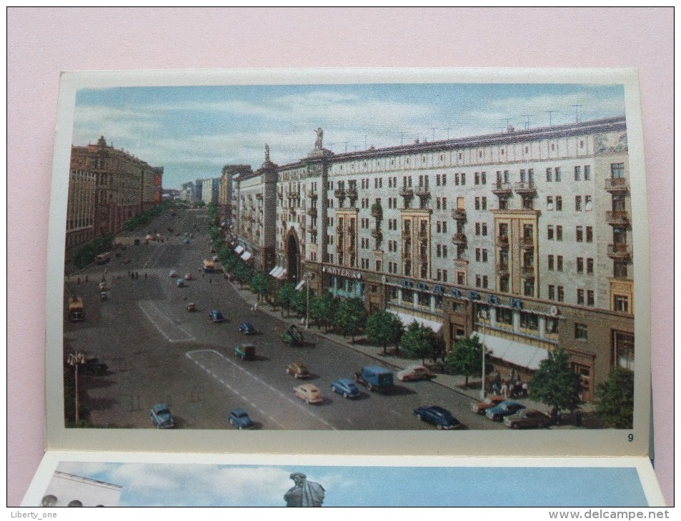 Moskou - Mockba Moscow ( CARNET with 23 Views, some take 2 pages / Look Photo for detail please ) Booklet Anno ? !!