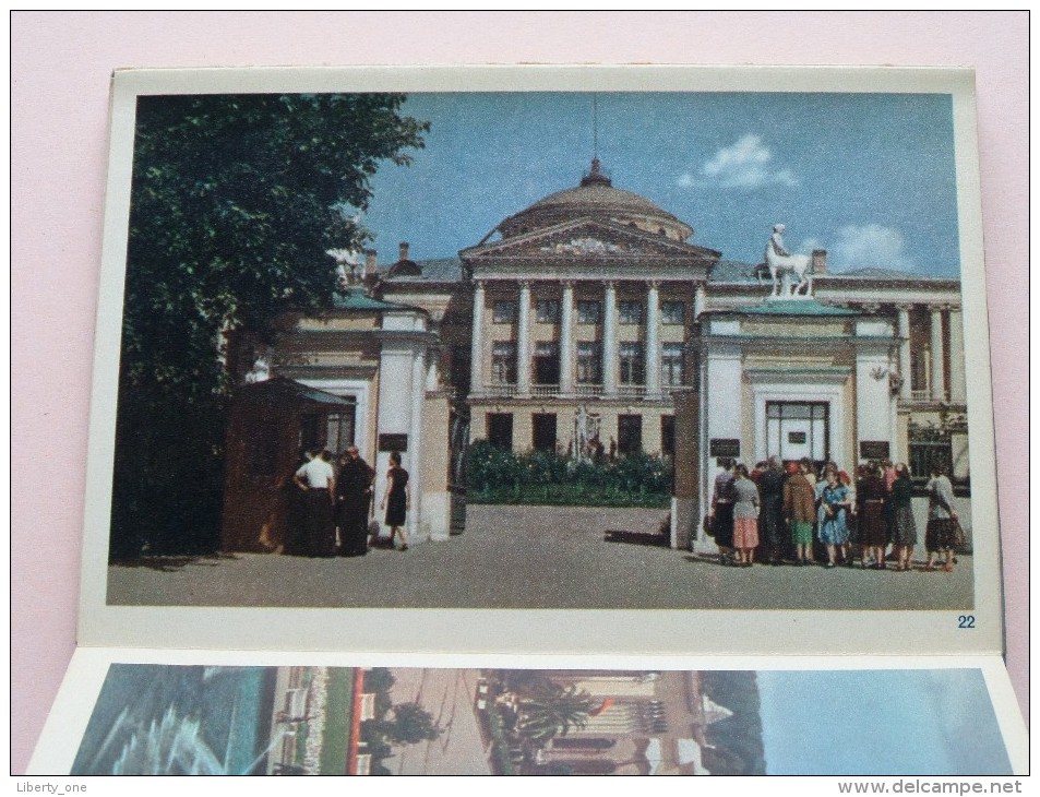 Moskou - Mockba Moscow ( CARNET with 23 Views, some take 2 pages / Look Photo for detail please ) Booklet Anno ? !!