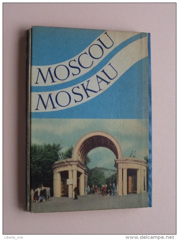 Moskou - Mockba Moscow ( CARNET with 23 Views, some take 2 pages / Look Photo for detail please ) Booklet Anno ? !!