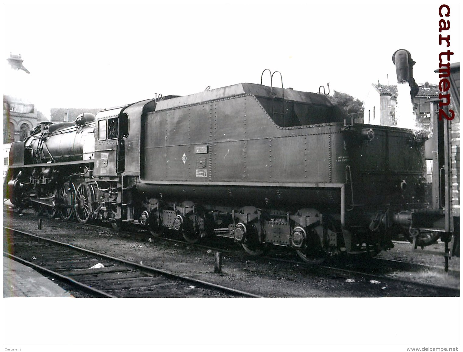 SARAGOSSA TRAIN LOCOMOTIVE TREN LOCOMOTORA DEPOT ESTACIÓN PHOTO GUY LAFORGERIE TRENO LOCOMOTIVA ZUG ESPANA - Trenes