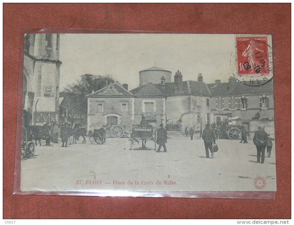 BLOIS 1910   PLACE  DE LA CROIX DE MALTE  Noir Et Blanc   EDIT    CIRC OUI - Blois