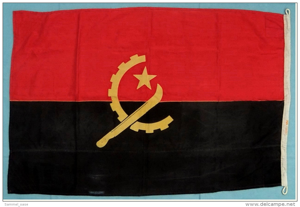 Original Schiffs-Flagge Angola  -  Von 1987  -  Material : Baumwolle  -  Ca. 140 X 80 Cm - Sonstige & Ohne Zuordnung