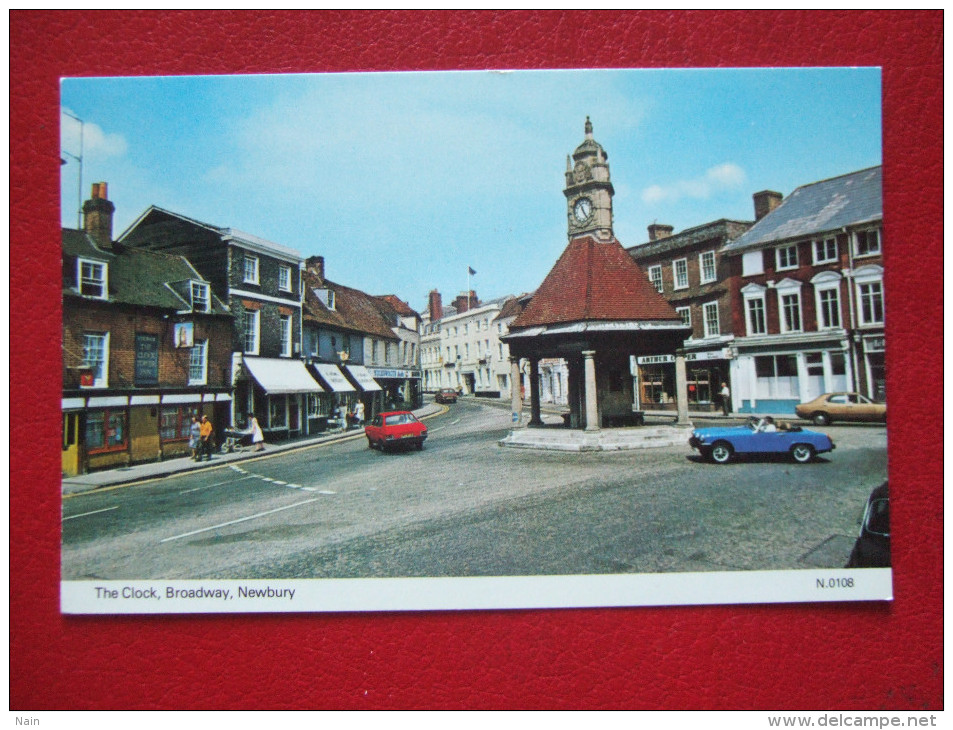 ROYAUME- UNI - NEWBURY - THE CLOCK , BROADWAY -  - - Autres & Non Classés