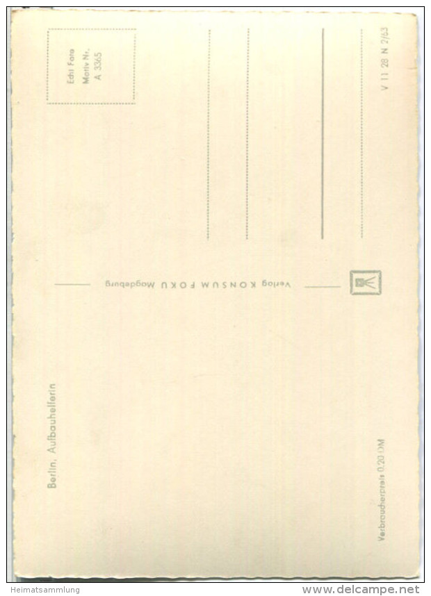 Berlin - Mitte - Denkmal Aufbauhelferin - Foto-Ansichtskarte - Mitte