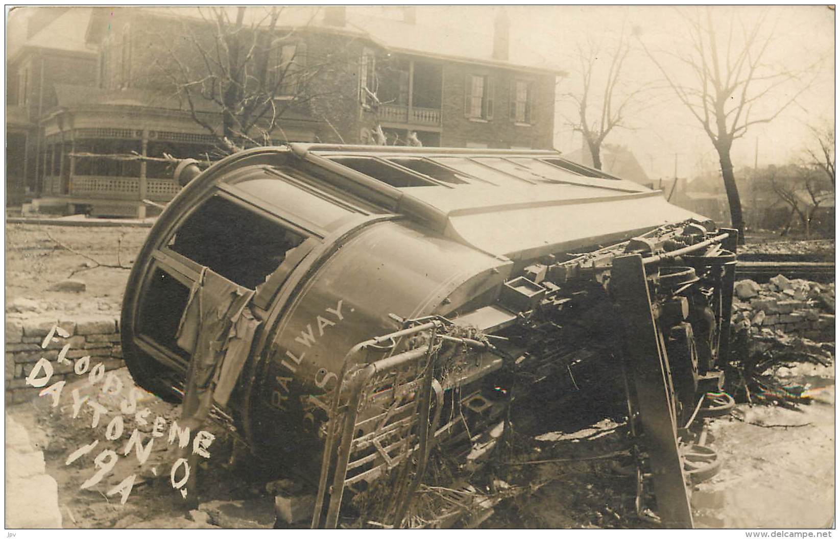 FLOOD SCENE . DAYTON . O . PHOTO CARD . - Dayton